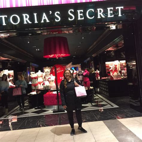 victoria secret cheshire oaks